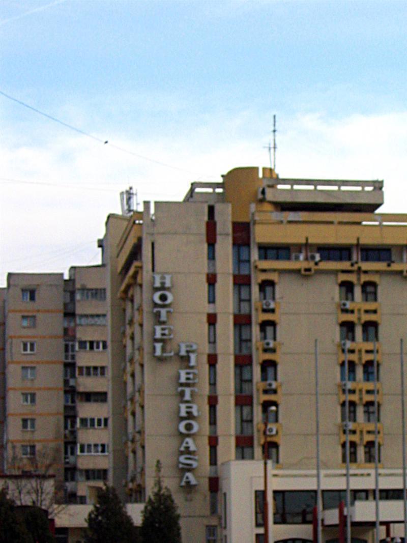 Hotel Pietroasa Buzău Exteriör bild